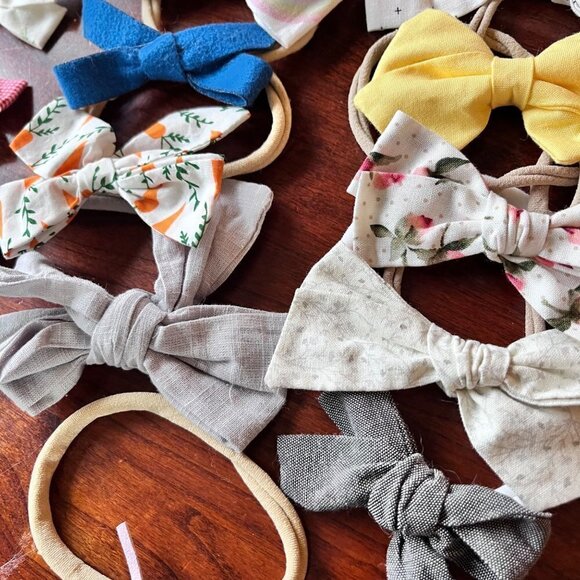 Large Baby Girls‎ Bundle of Hair Bows and Headbands- Size 0-12m - Picture 2 of 5